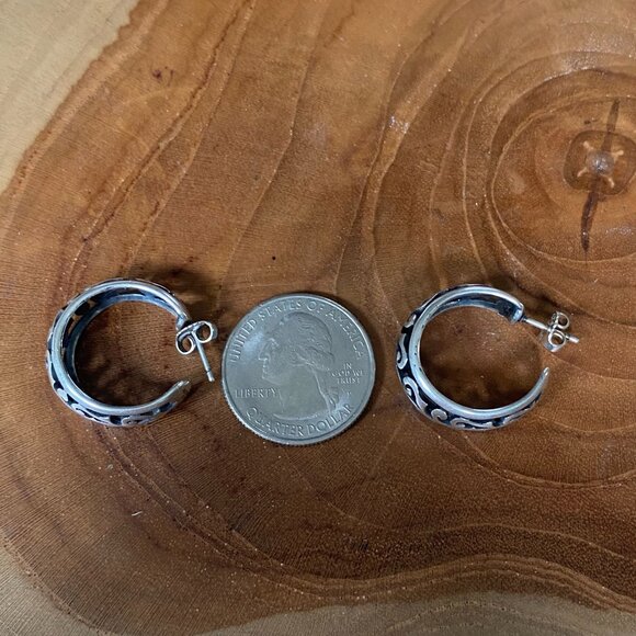 RETIRED James Avery Adoree Hoop Earrings, Sterling Silver - Picture 3 of 3